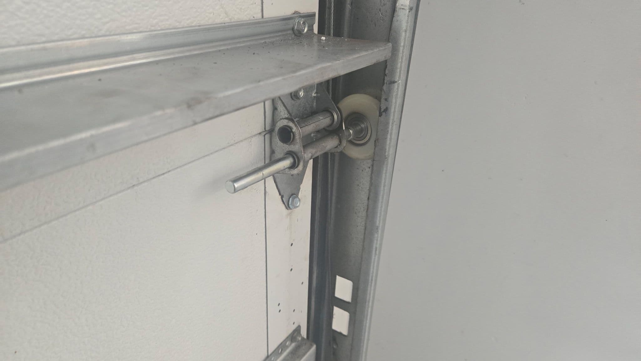 Project Smooth Quiet Upgrade for Noisy Garage Doors image