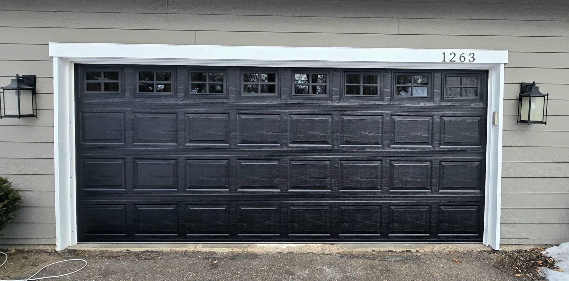 Gallery photos for Stylish Garage Door Upgrade in Hugo MN: Image #1