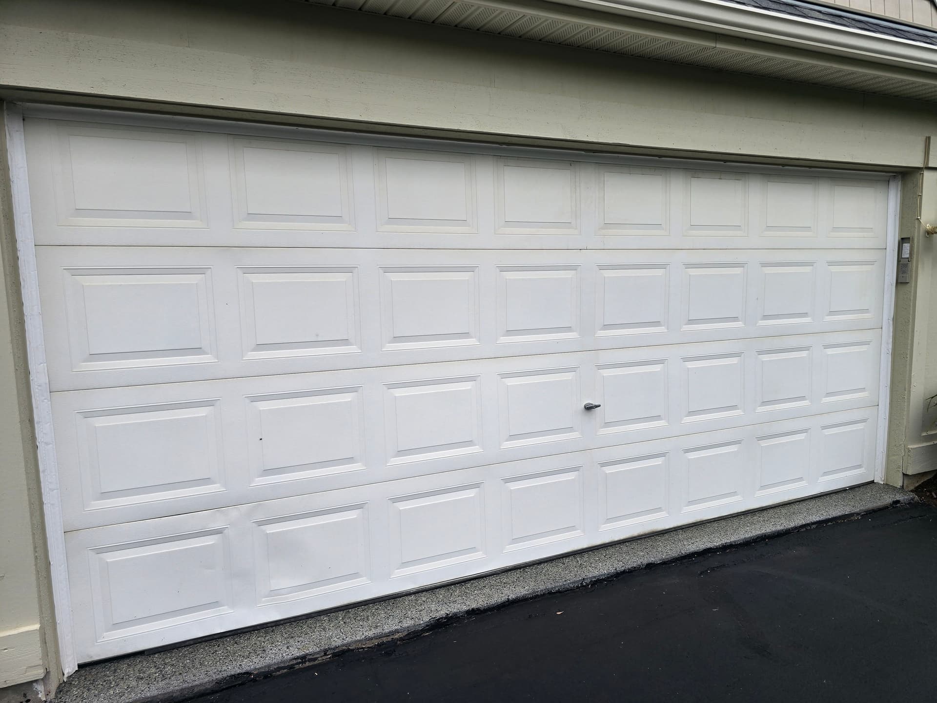 Gallery photos for New Garage Door and Opener Install in Maple Grove MN: Image #4