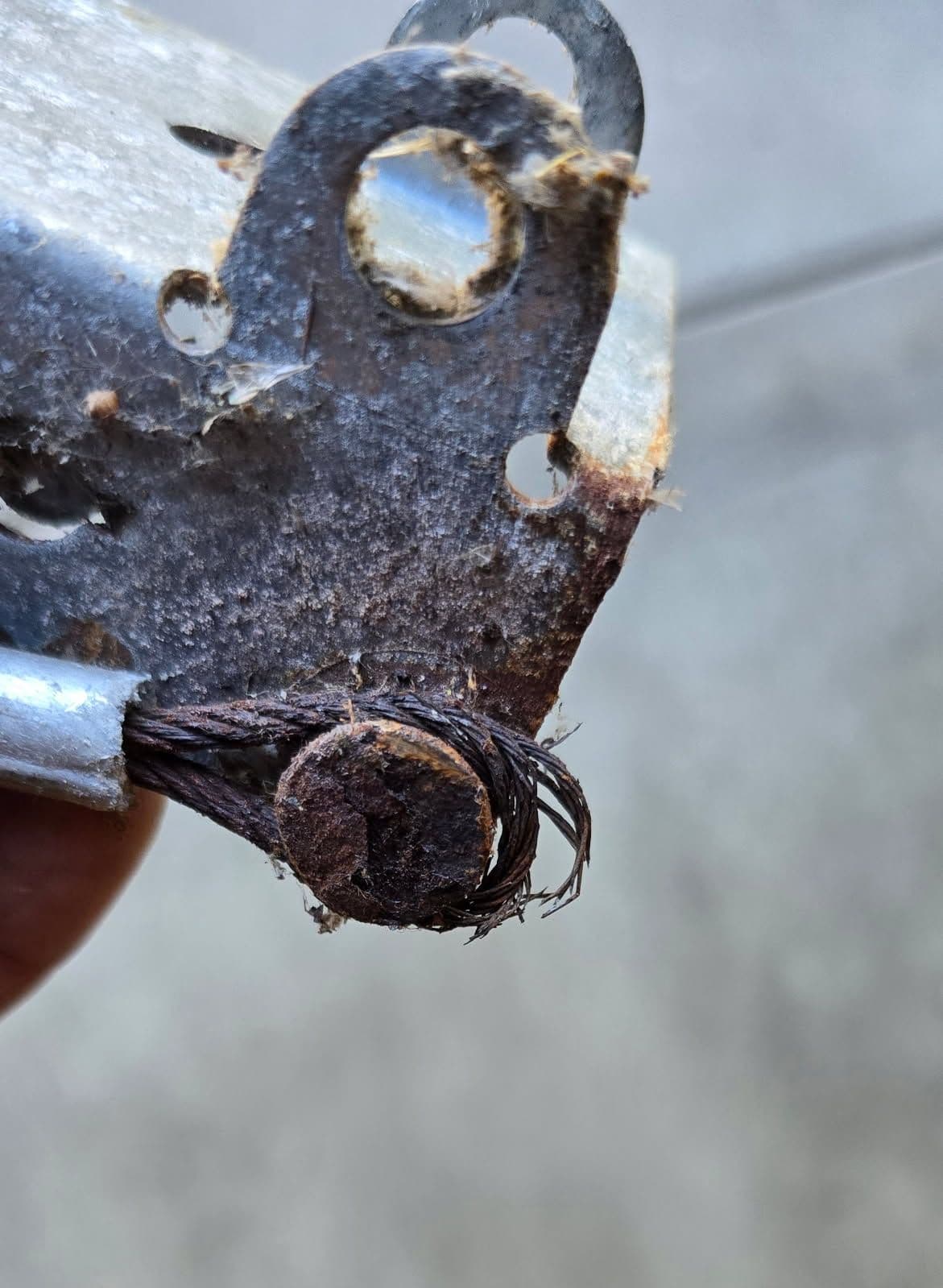 Gallery photos for Prevent Costly Repairs with Timely Garage Door Cable Maintenance: Image #1
