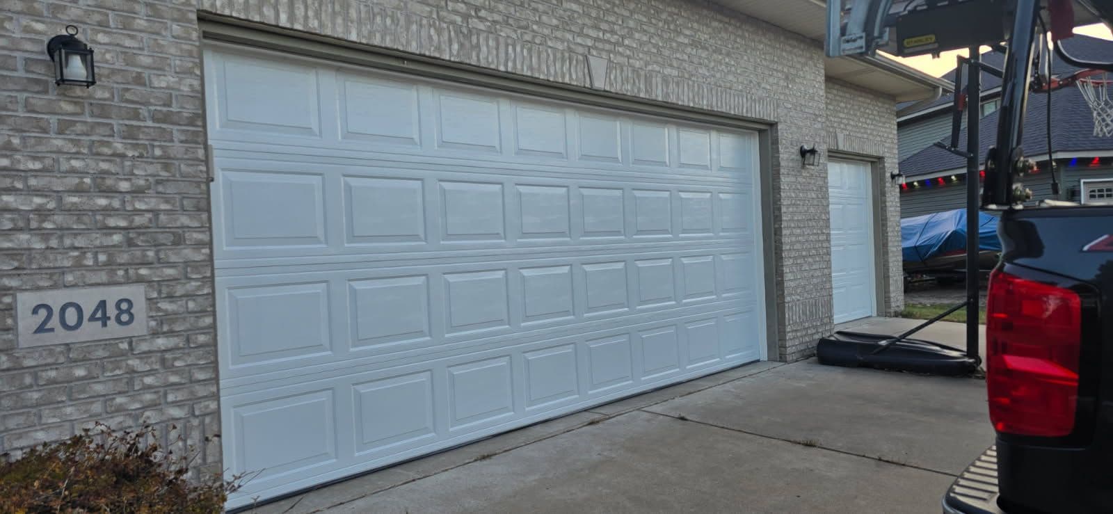 Gallery photos for New Garage Doors and LiftMaster Opener Installation in Quail Creek: Image #3